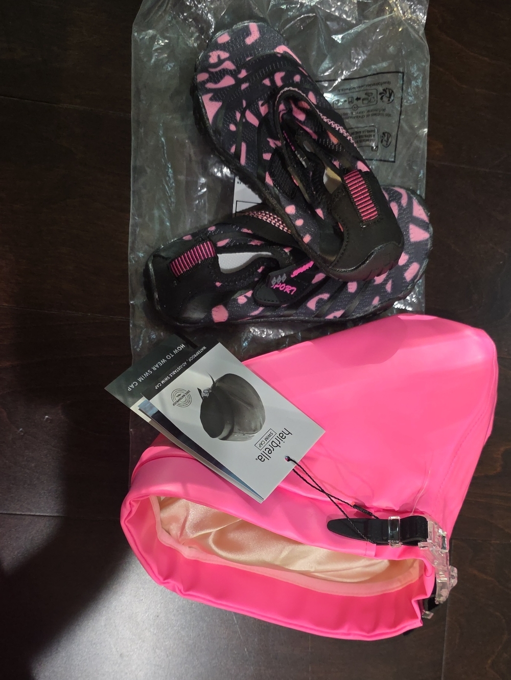 Sporto Kids Pink and Black Water Shoes with Bright Pink Swim Cap